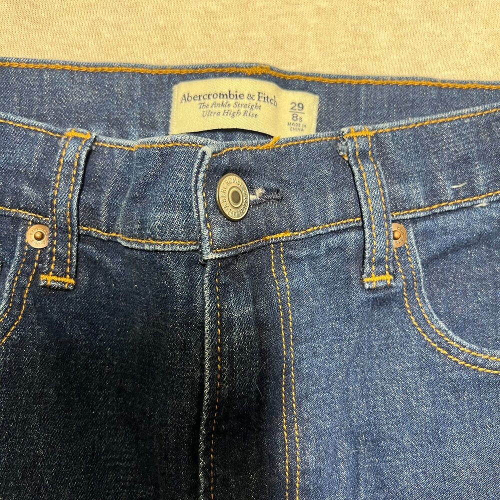 Abercrombie and Fitch The Ankle straight High Rise Jean size 29/8